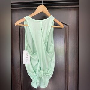 Athleta Essence tie back tank, Size M